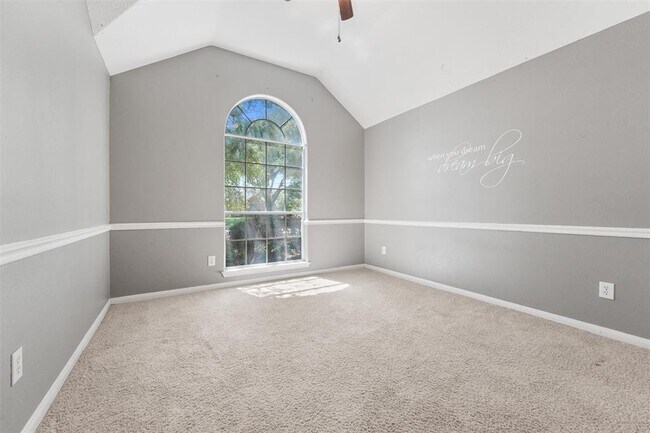 Building Photo - 6803 Rhodes Ct