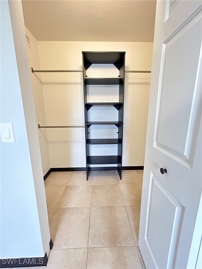 Building Photo - 8284 Key Royal Cir