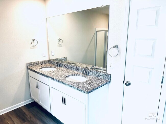 Building Photo - 394 Preston Wy