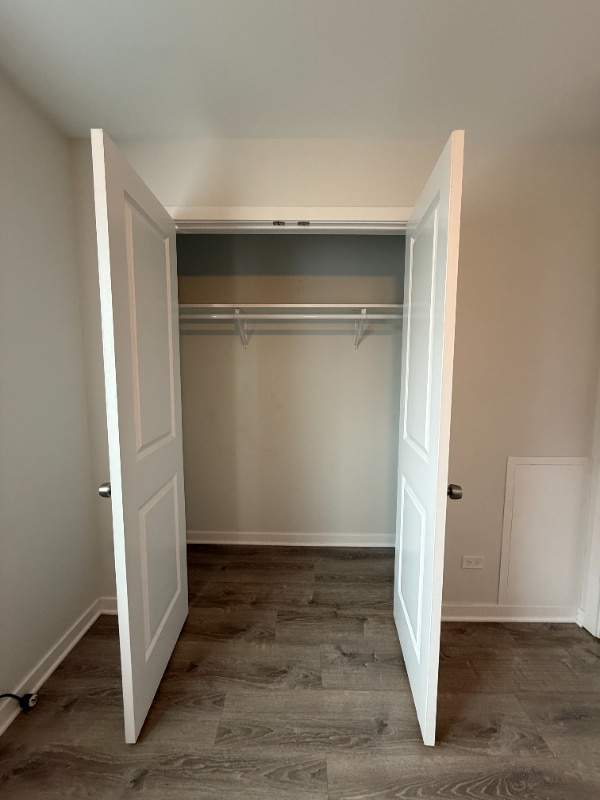 Building Photo - 5366 S Laramie Ave