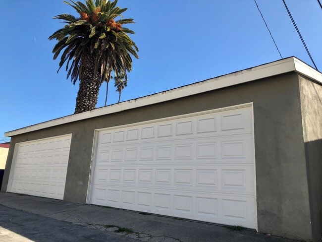 Building Photo - 3363rex