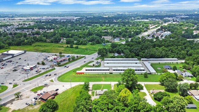 Building Photo - For Sale or Rent – Fully Renovated Stone R...