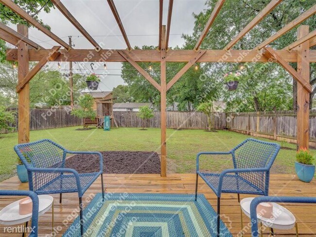 Building Photo - 4908 Dry Oak Trail