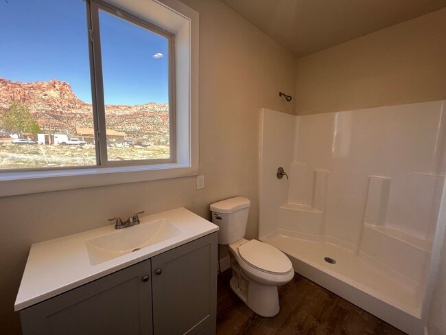 Building Photo - *utilities included* Remodeled Studio Apartment In Hildale
