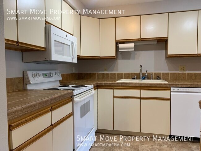 Building Photo - 3757 S Gekeler Ln