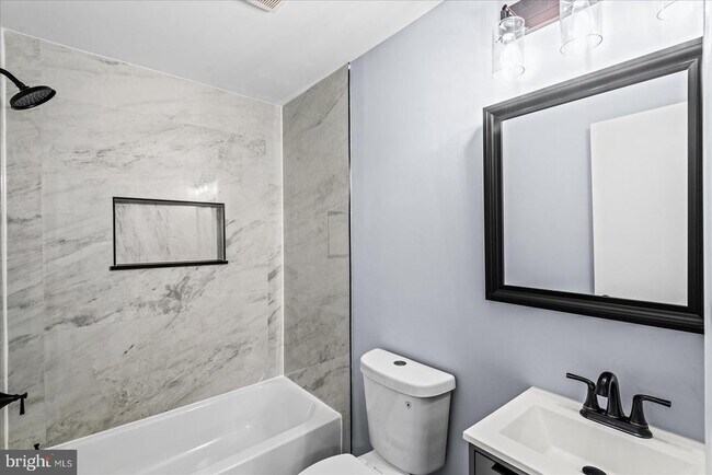 Building Photo - 2312 Harpoon Dr