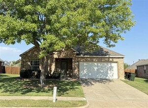 Building Photo - 3133 Paradise Valley Dr