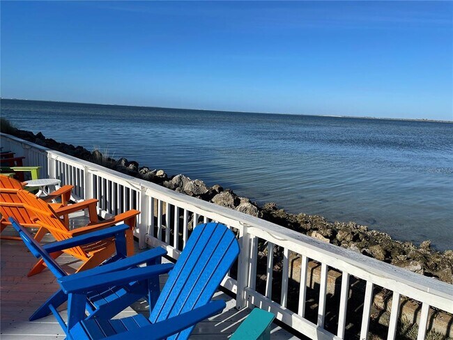 Building Photo - 2506 N Rocky Point Dr