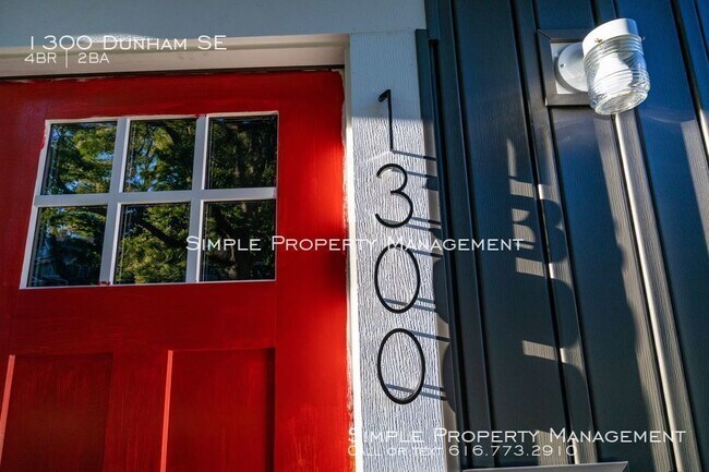 Building Photo - Nice 4 bed, 2 Bath Lower!