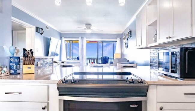 Primary Photo - 2 Bedroom Condo - Ocean View - On the Boardwalk - Utilities Included!