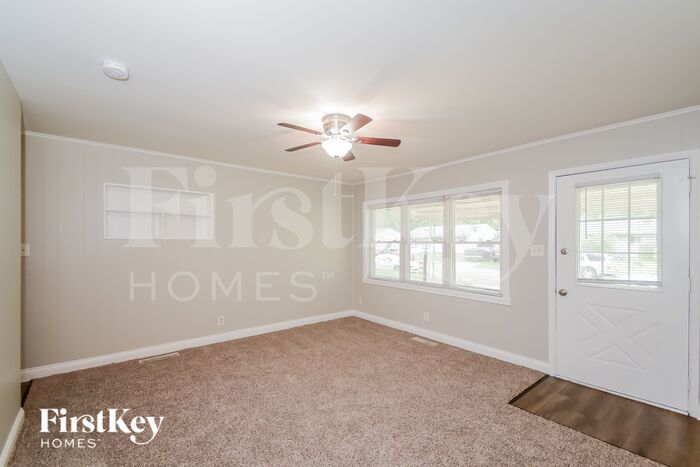 Building Photo - 4931 Karen Dr