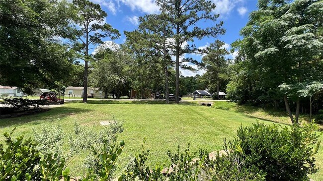 Building Photo - 25128 Faraway Ln