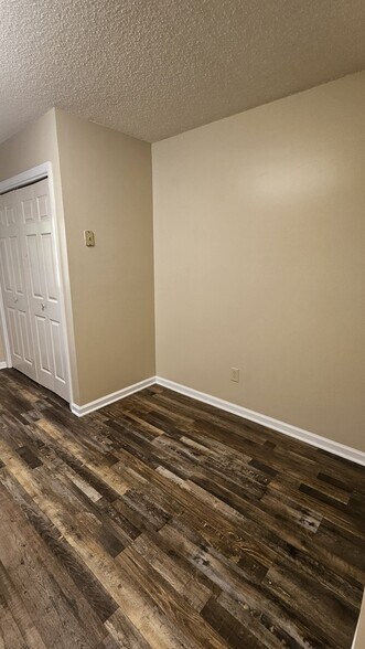 Building Photo - 4465 Ellis Cir NW