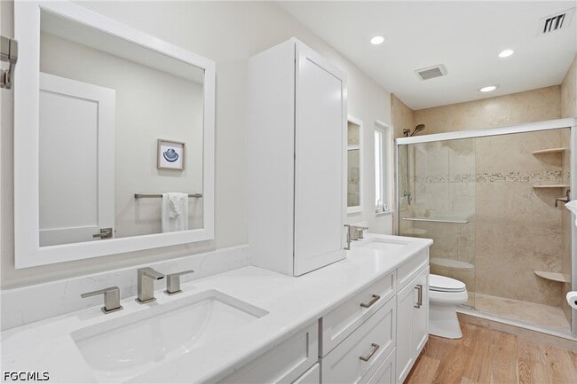 Building Photo - 1590 Sandpiper St