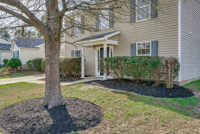 Building Photo - 1021 Aderley Oak Dr