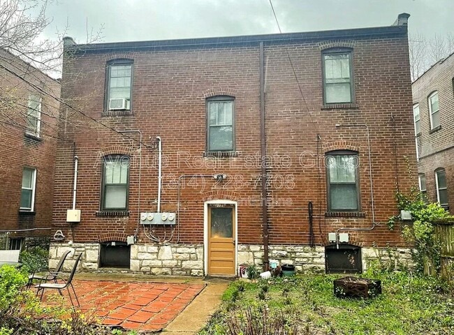 Building Photo - 2139 Alfred Ave