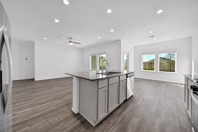 Building Photo - 12115 Blue Coast Ln
