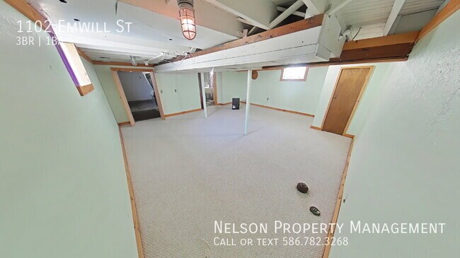 Building Photo - 1102 Emwill St