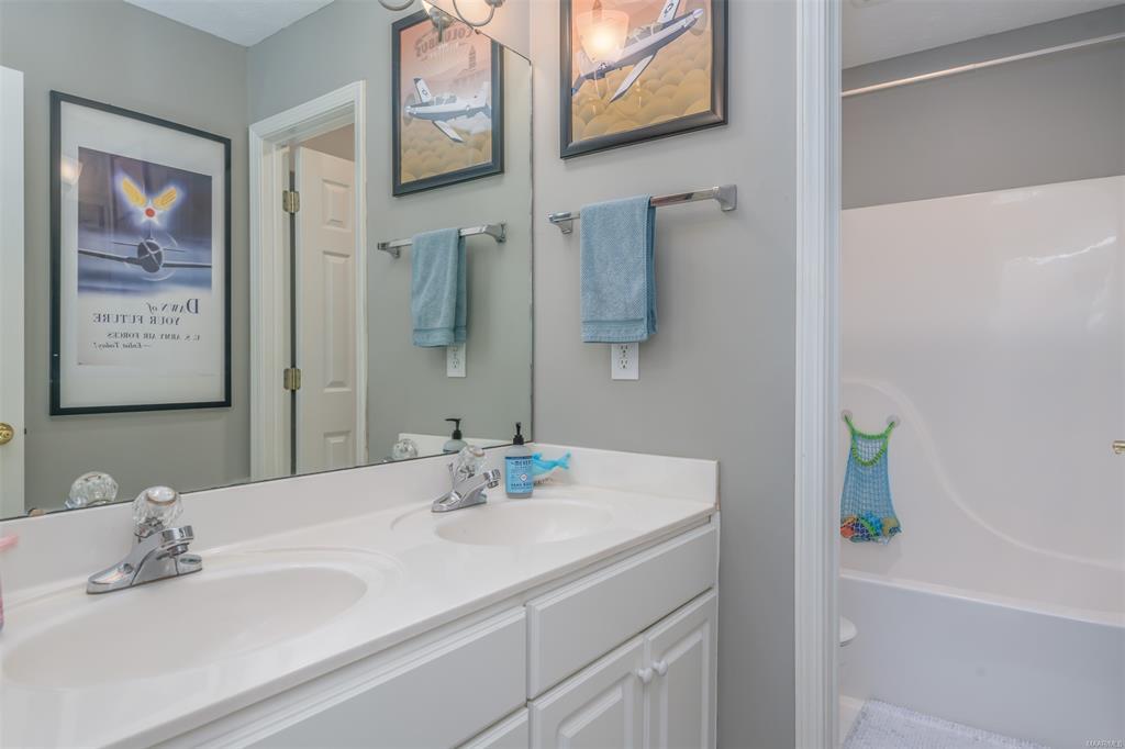 Building Photo - 9211 Hanston Pl