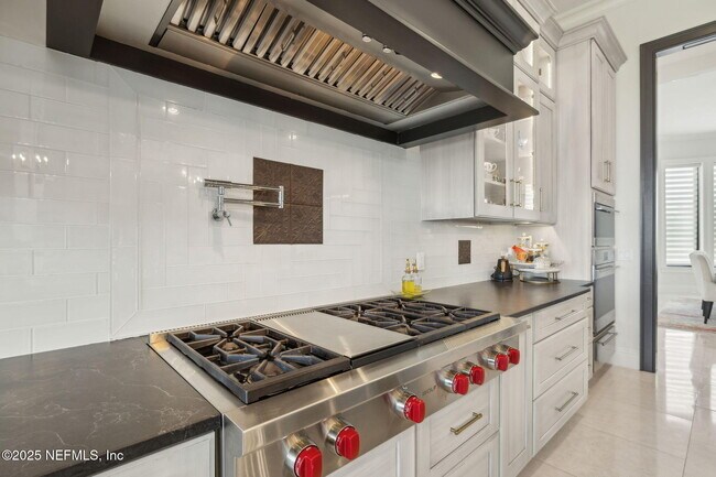 Building Photo - 463 Royal Tern Rd S