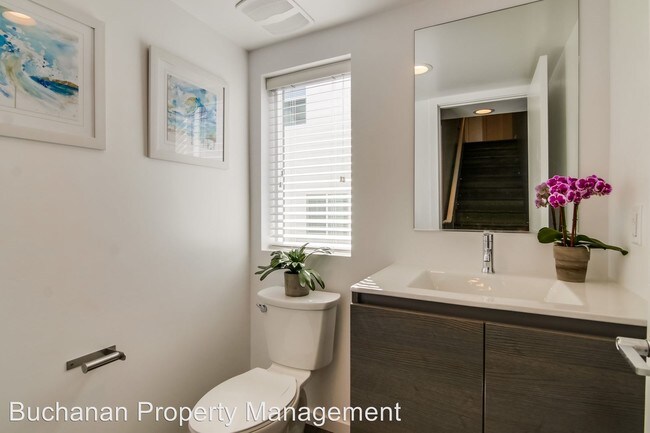 Building Photo - 2902-2912 Jarvis St