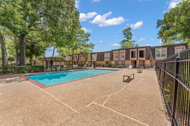 Building Photo - 12633 Memorial Dr