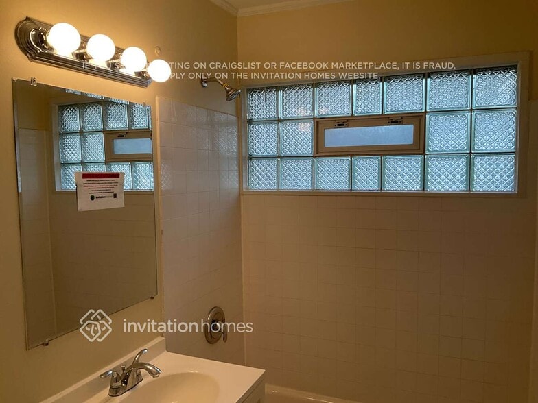 Building Photo - 113 Nashua St