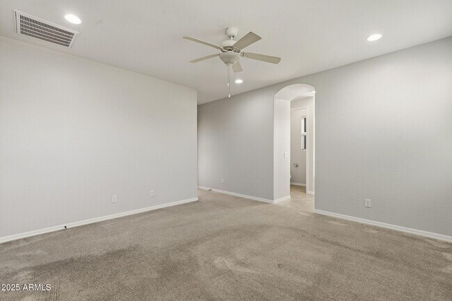 Building Photo - 233 E Glacier Dr