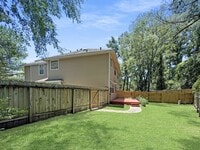 Building Photo - 3 Peach Ridge Pl