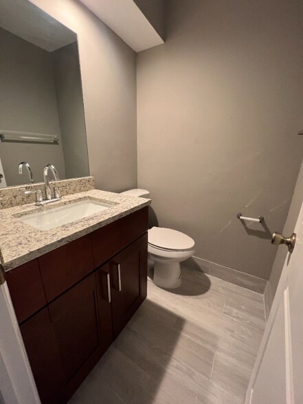 Building Photo - 8911 NW 28th Dr