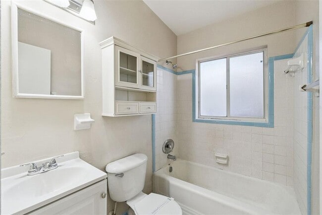 Building Photo - 1416 Beatrice Dr