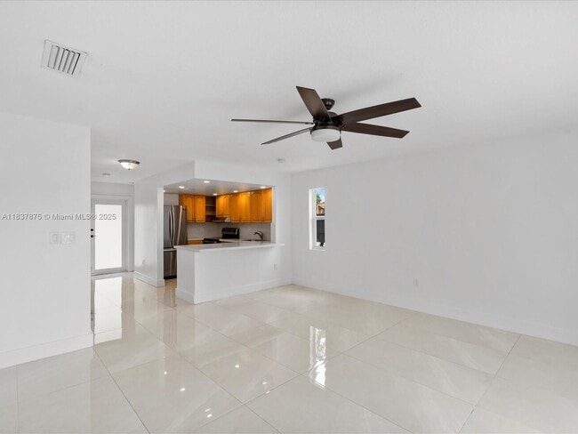 Building Photo - 1790 W 58th St