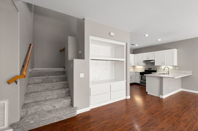 Building Photo - Gorgeous 3 Bedroom Chula Vista Home!