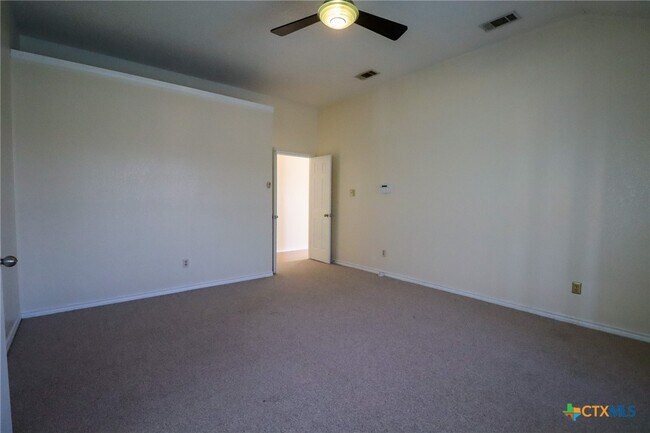 Building Photo - 608 Totem Trail