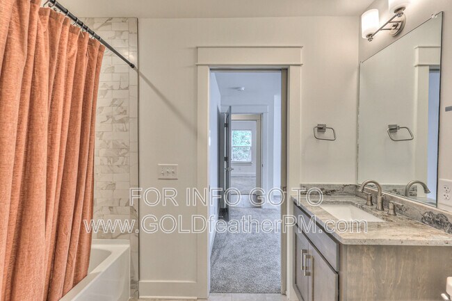 Building Photo - 253 Riverside Dr