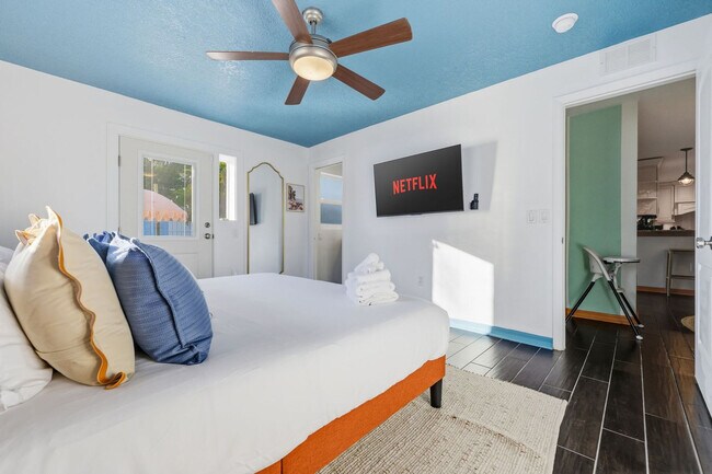 Building Photo - 1132 Gershwin Dr