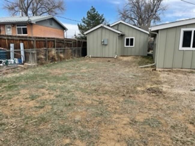 Building Photo - Brand NEW everything! Stunning 2 bedroom h...