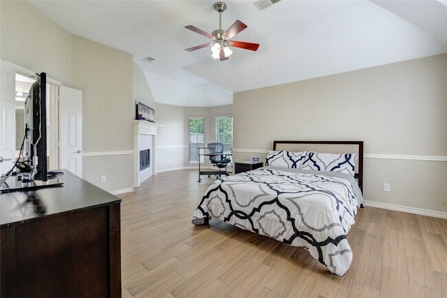 Building Photo - 1411 Pine Mills Dr