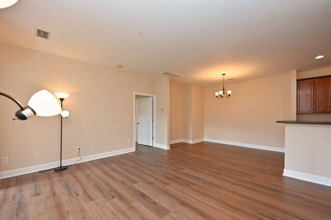 Building Photo - **PRISTINE GARDEN-LEVEL CONDO ON THE FIRST LEVEL NEAR PAVILION AND COMMUNITY GREEN SPACE**