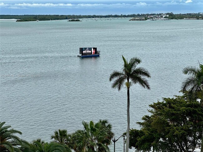 Primary Photo - 1408 Brickell Bay Dr