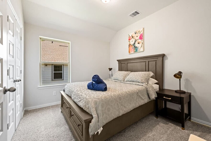 Building Photo - 202 Brecon Buff Dr