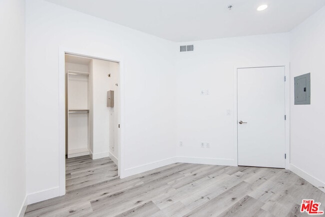Building Photo - 13075 Pacific Promenade