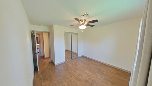 Building Photo - 5222 NW Ashby Ave