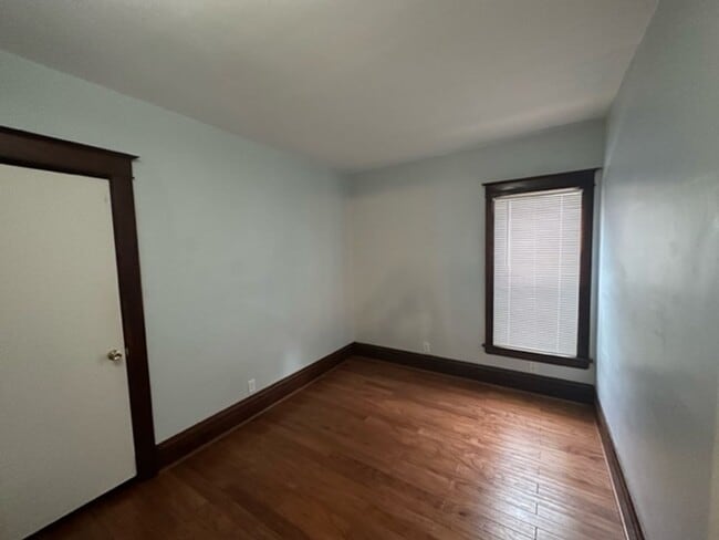 Building Photo - 1217 March St