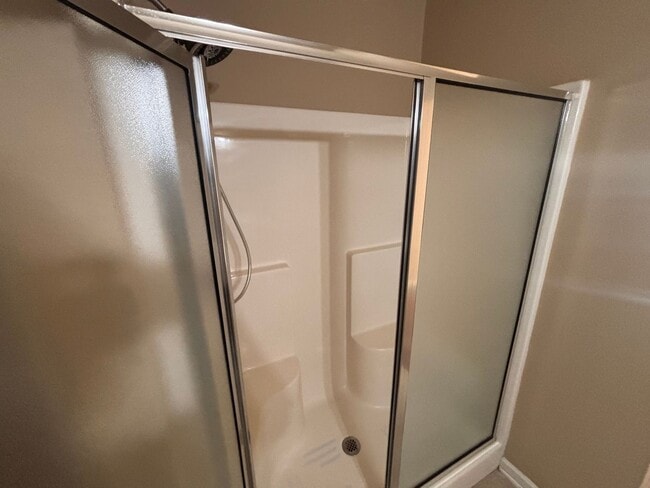 Building Photo - Beautiful 2-Bed, 2.5-Bath Townhouse in Har...
