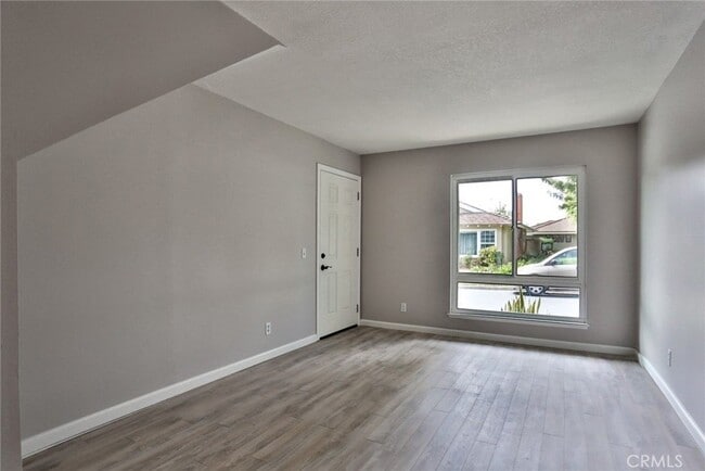 Building Photo - 16862 Coach Ln