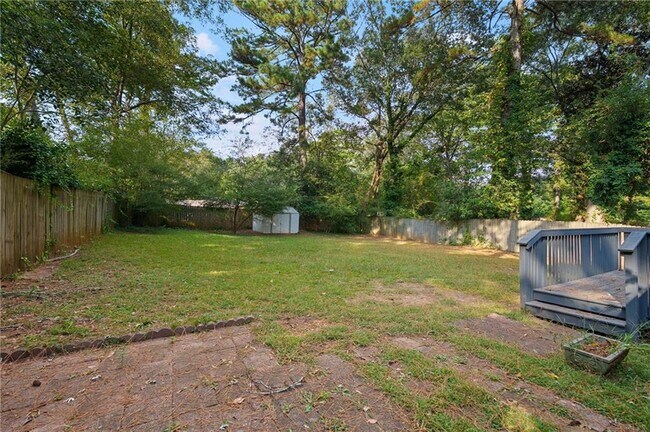Building Photo - 2474 Habersham Dr