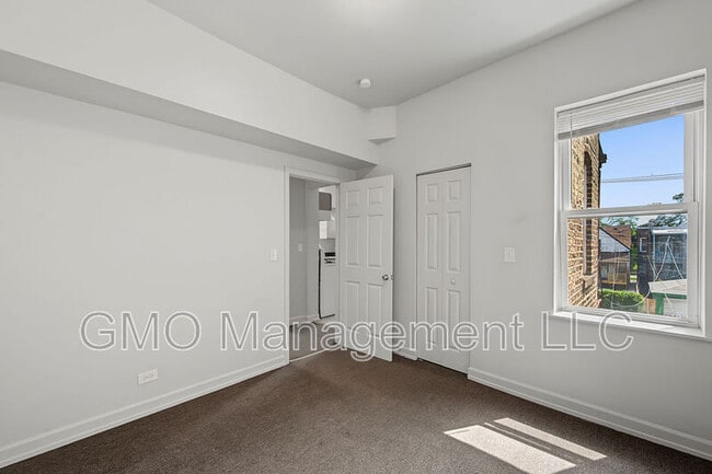 Building Photo - 4341 W Gladys Ave