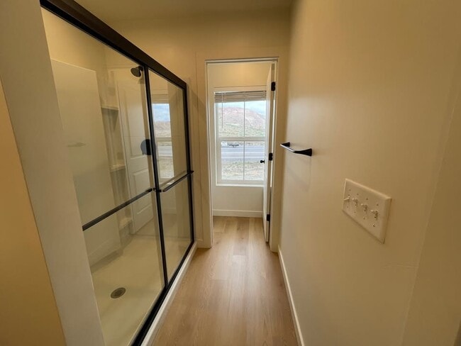 Building Photo - 4356 Hurstbourne Dr