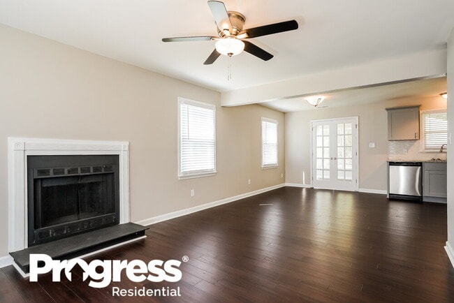 Building Photo - 828 Rawls Dr